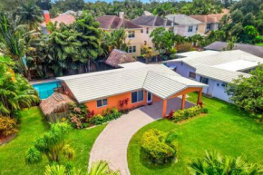 Hidden Gem Vacation Villa w Private Pool & TikiHut